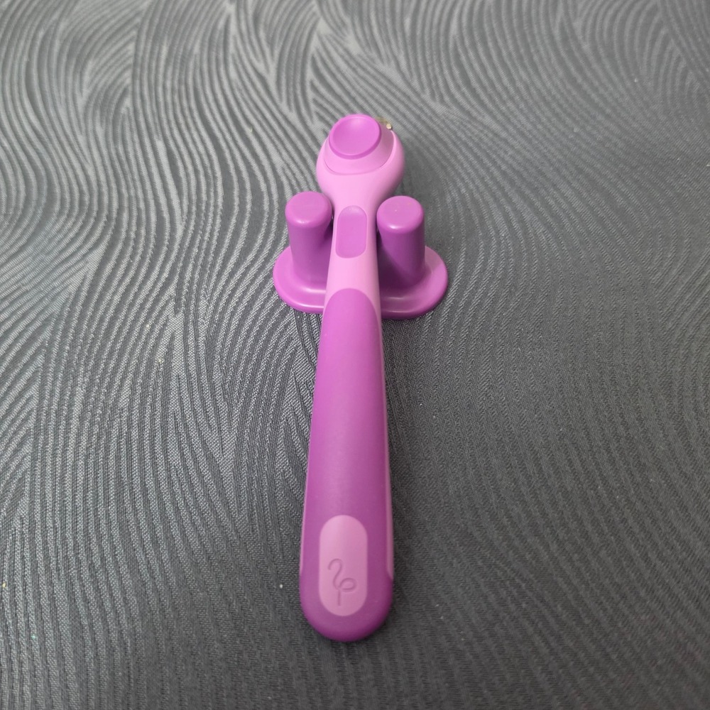Harry's Flamingo Razor Handle Women Fig Purple with Shower Holder Stand